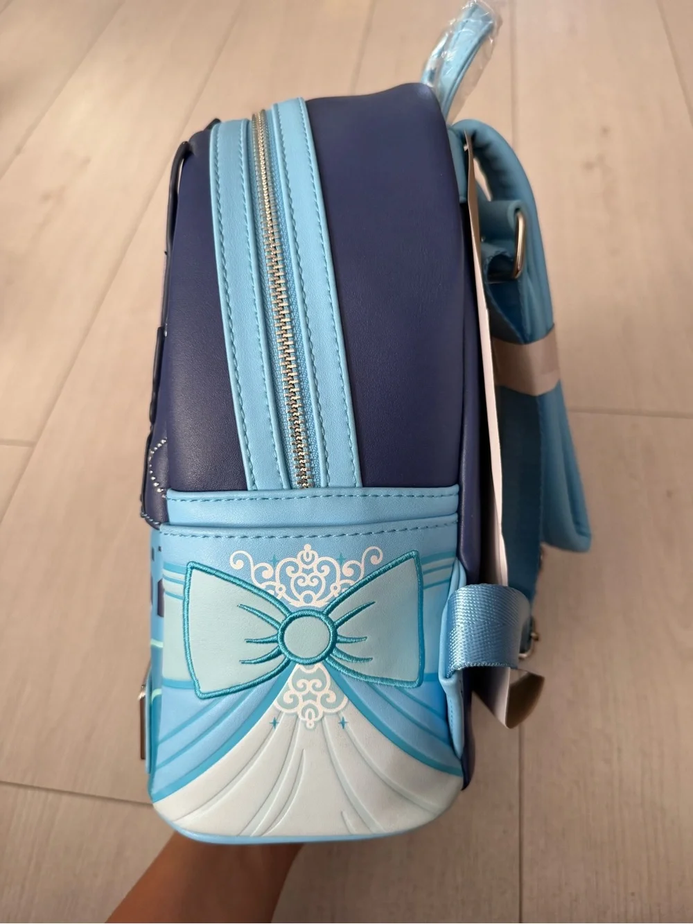 New Disney cinderella castle loungefly backpack glows in the dark